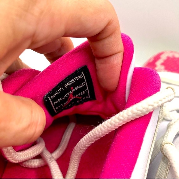 RARE Air Jordan 11 XI Retro Low Pink Snake Skin AUTHENTIC  womens size 11 - Picture 9 of 13